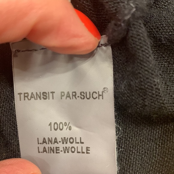 TRANSIT WOMENS BLACK SHIRT WITH LACE DETAIL AND RIBBON TIE AT NECK - Picture 8 of 10